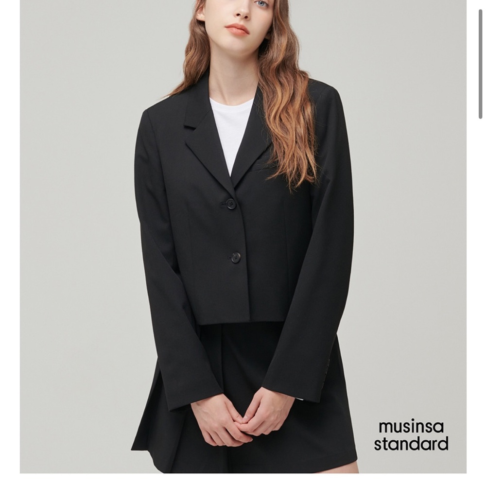MUSINSA STANDARD WOMAN
WOMENS CROPPED BLAZER_BLACK
NWT